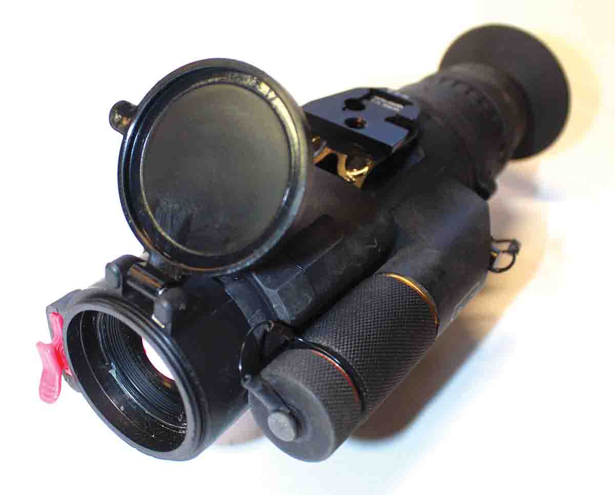 The objective lens is protected from dust and smudges by a spring-loaded, pop-up Butler Creek lens cover. The simple system keeps the valuable optic protected, but it can be disengaged instantly when needed.